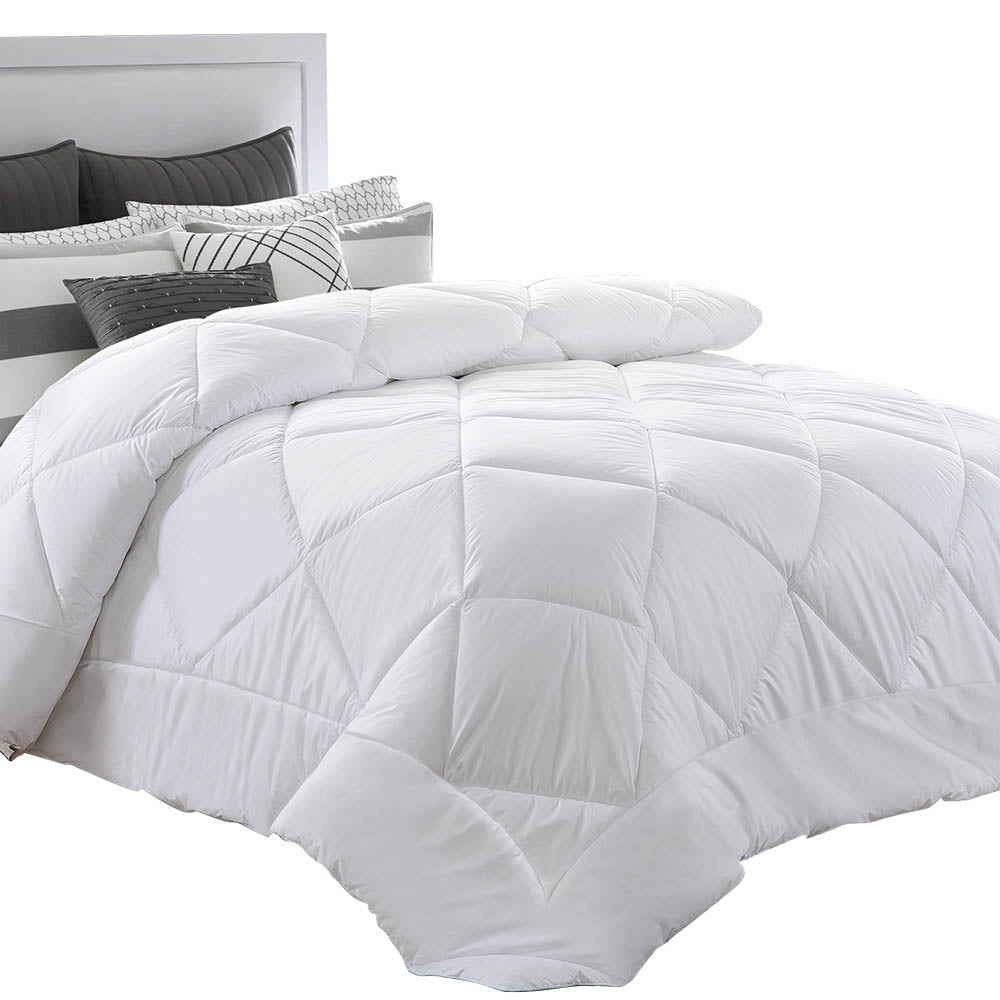White 400GSM bamboo microfibre all season quilt in King size