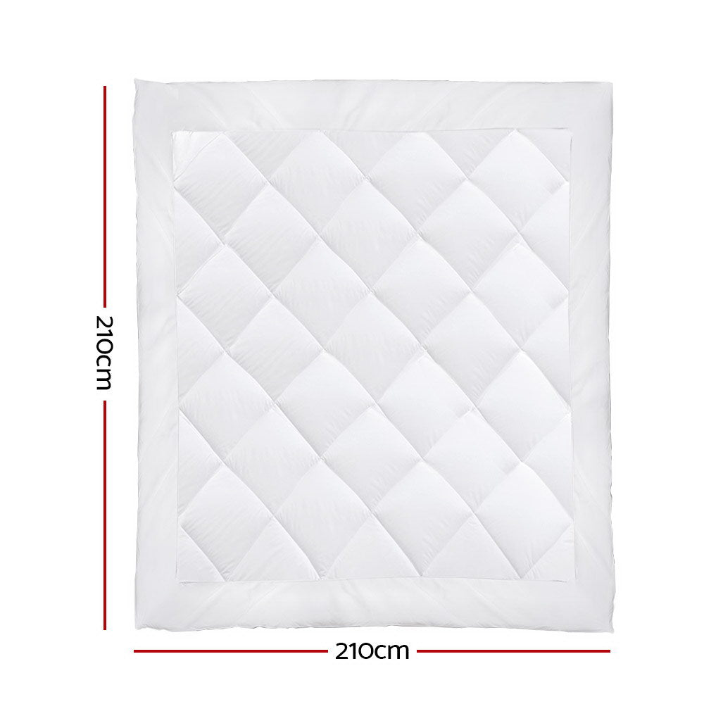 White 700GSM bamboo microfibre winter quilt in Queen size