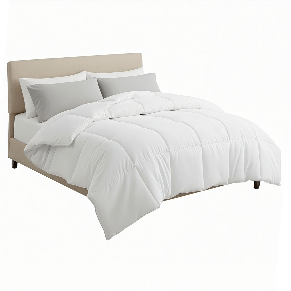 White 400GSM all season microfibre quilt in Double size