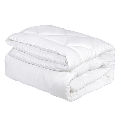 White microfibre bamboo blend all season quilt in Queen size