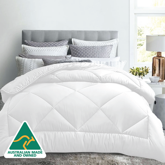 White 400GSM all season microfibre King Single quilt