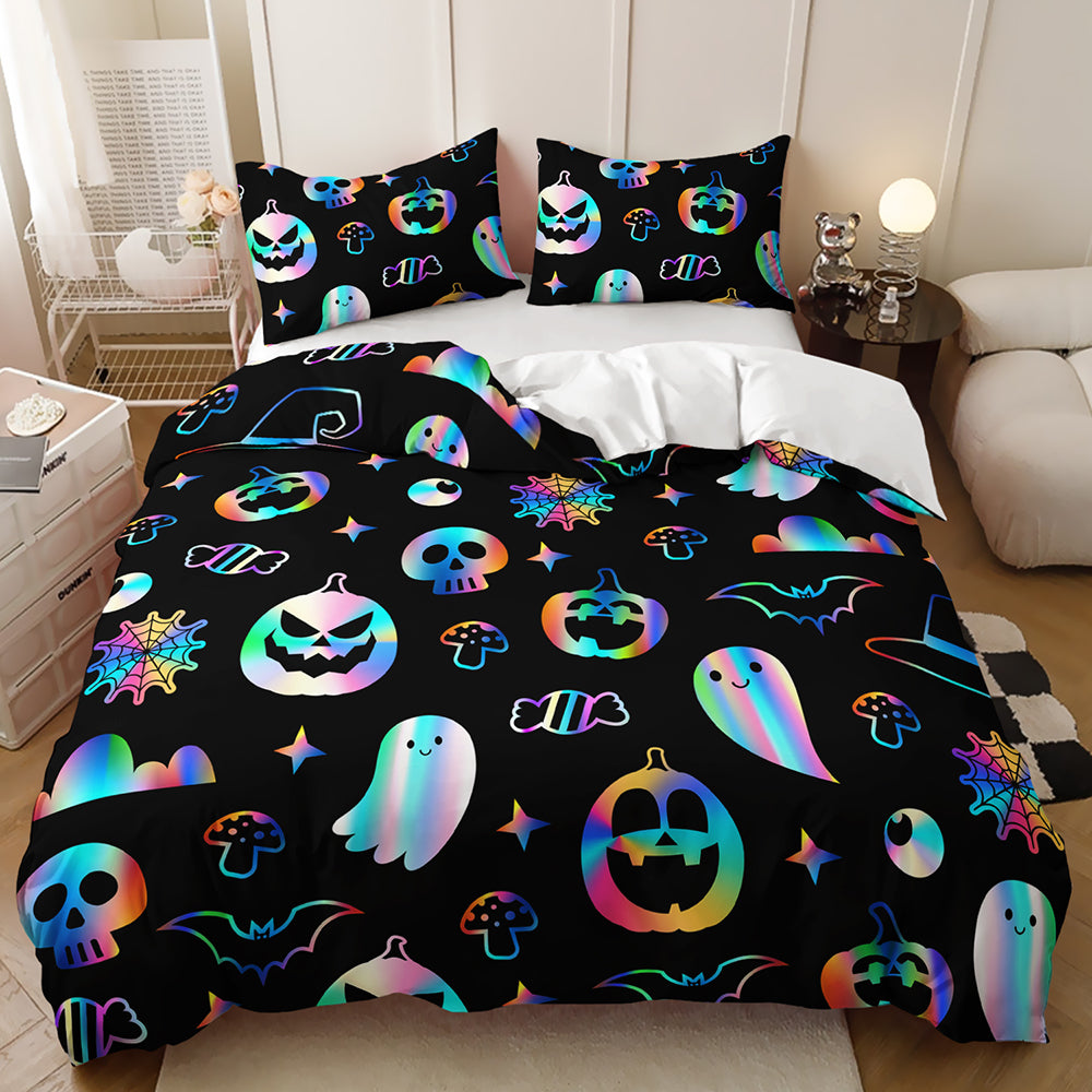 Holographic-style pumpkins, ghosts, skulls and bats on a black Halloween quilt cover set